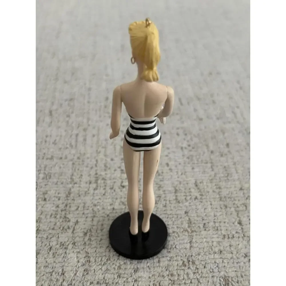 Hallmark Keepsake 1994 Barbie‎ Debut 1959 Christmas Ornament Collectible